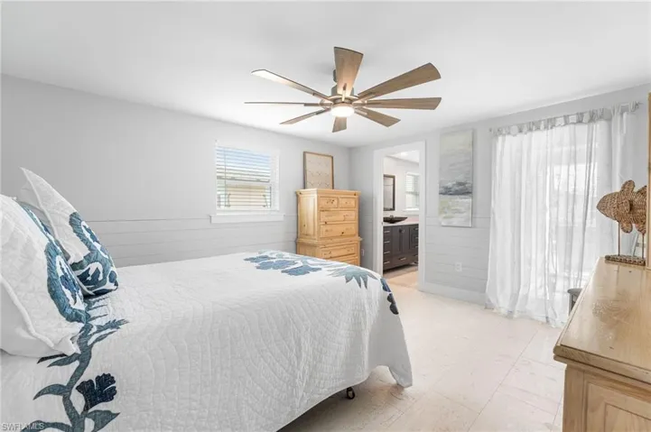 Bedroom with ceiling fan
