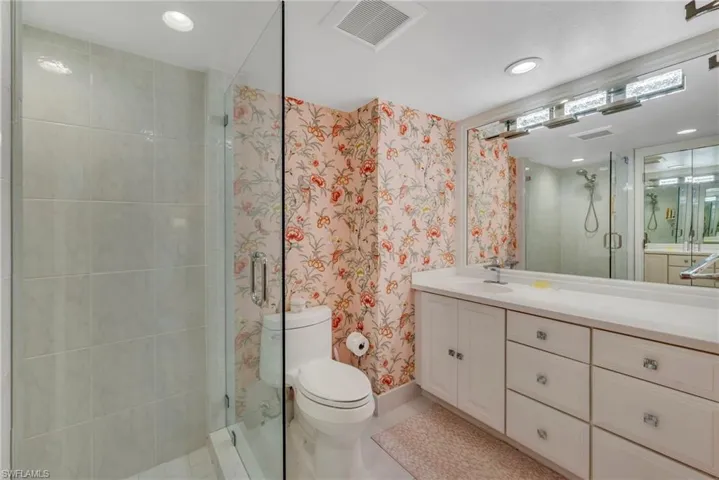 5954  Pelican Bay  BLVD, Naples, FL 34108