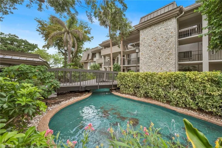 5954  Pelican Bay  BLVD, Naples, FL 34108