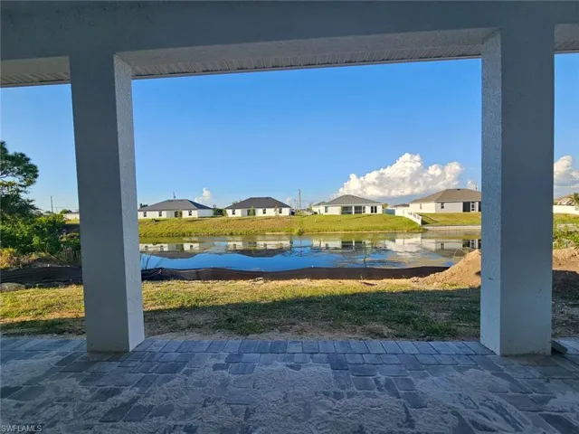 31 NW 19th  TER, Cape Coral, FL 33993