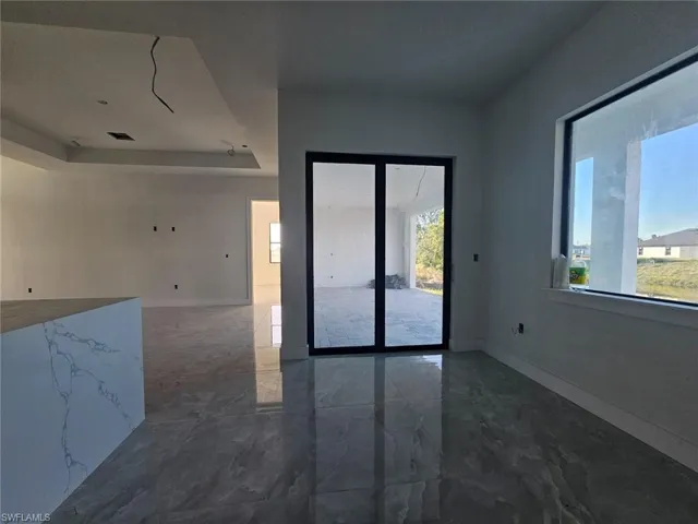 31 NW 19th  TER, Cape Coral, FL 33993
