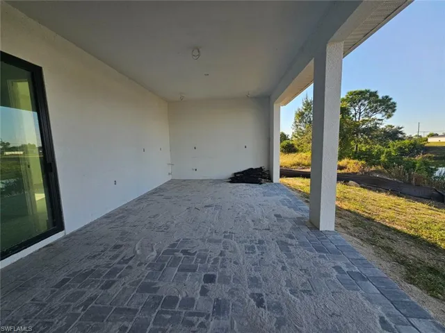 31 NW 19th  TER, Cape Coral, FL 33993