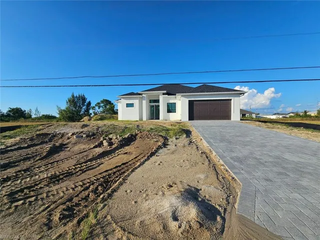 31 NW 19th  TER, Cape Coral, FL 33993