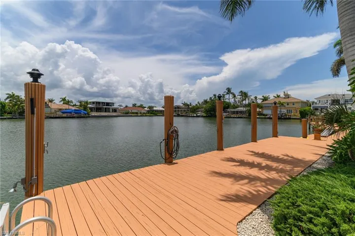 Dock