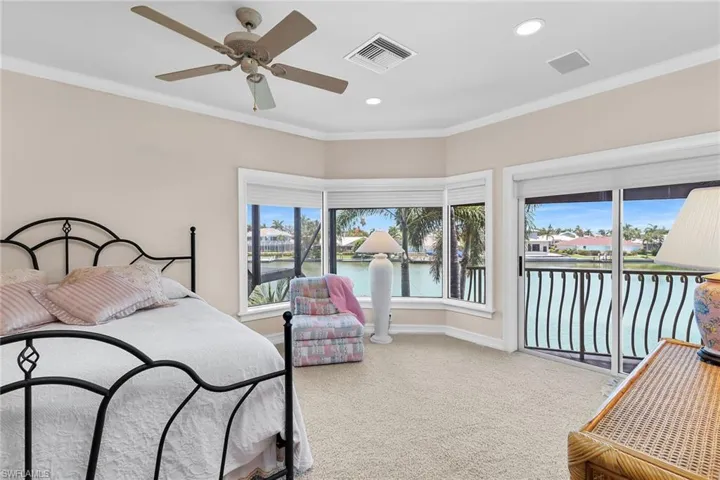 Bedroom 3 with balcony access