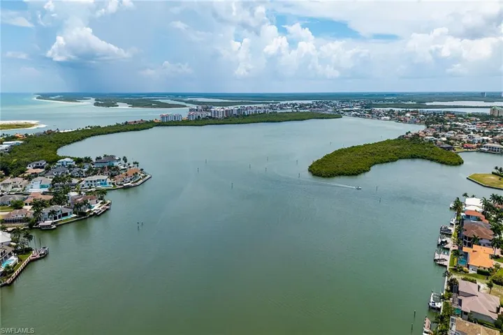 Collier Bay access to Gulf