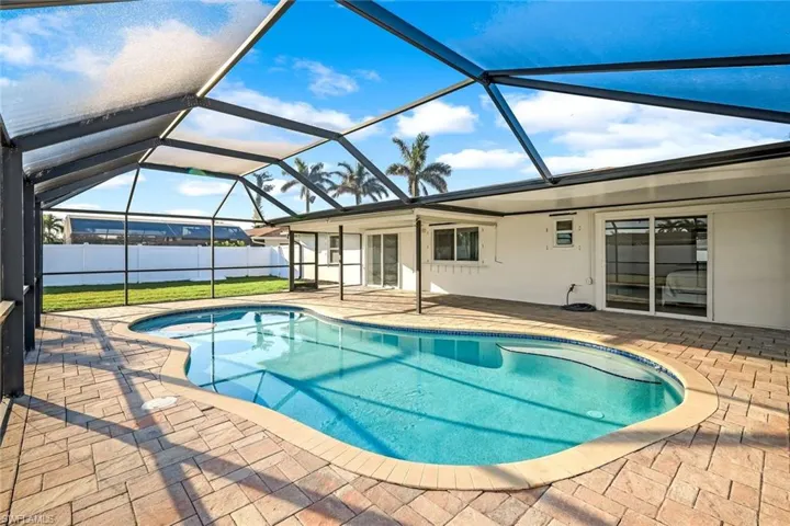 240 SE 43rd  TER, Cape Coral, FL 33904