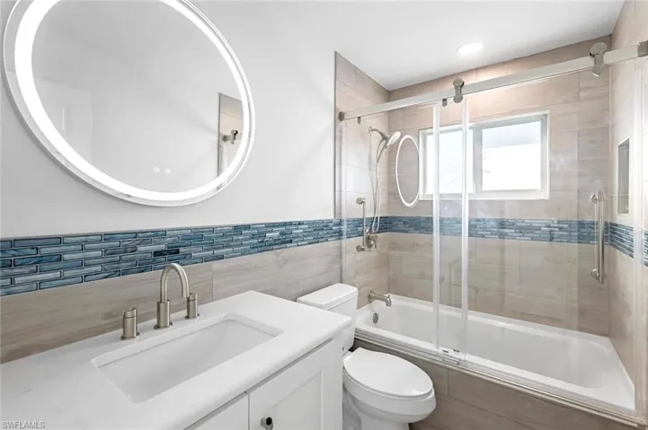 240 SE 43rd  TER, Cape Coral, FL 33904