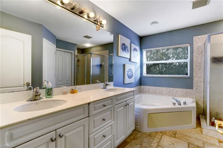 8408 Laurel Lakes Blvd, Naples Fl 34119