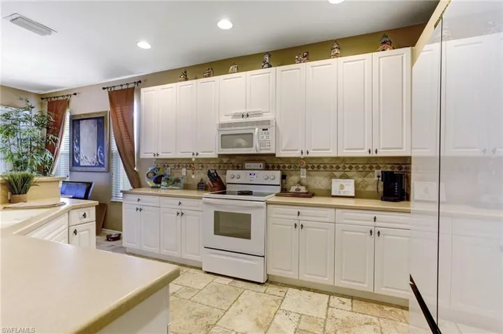 8408 Laurel Lakes Blvd, Naples Fl 34119