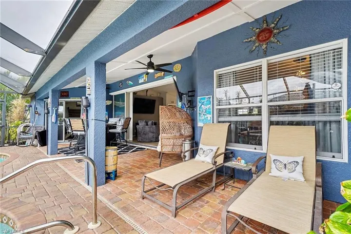 View of patio / terrace with a ceiling fan