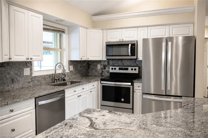 1422 Se 18th St, Cape Coral, Florida 33990