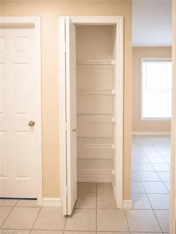 1422 Se 18th St, Cape Coral, Florida 33990