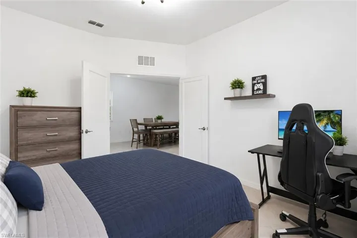 1648 Alameda Dr, Naples, Florida 34120