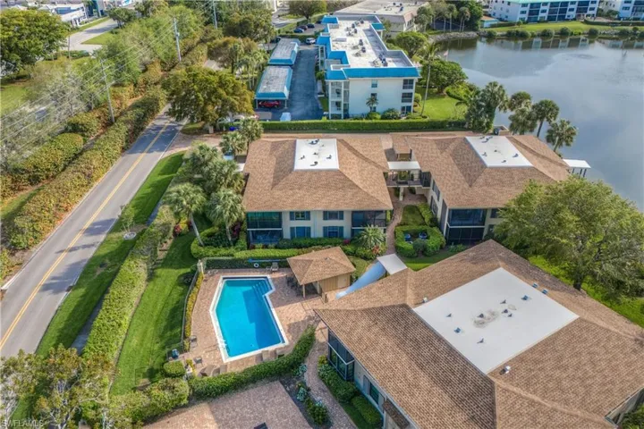 3101  Riviera  DR, Naples, FL 34103