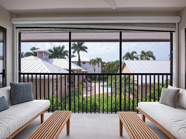West facing view through private screened lanai