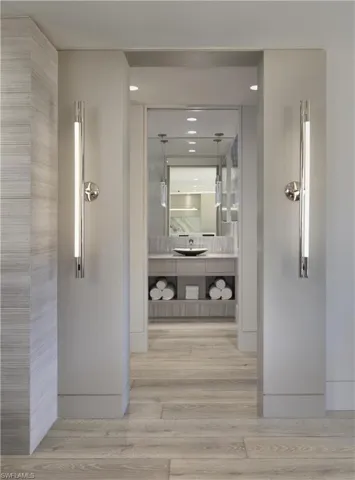 Entry to second bath