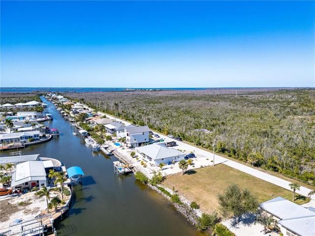 3881 Galt Island AVE, ST. JAMES CITY FL 33956