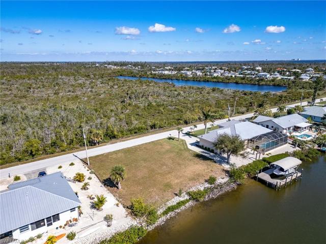 3881 Galt Island AVE, ST. JAMES CITY FL 33956