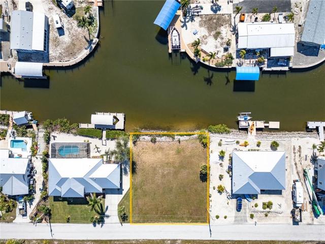 3881 Galt Island AVE, ST. JAMES CITY FL 33956