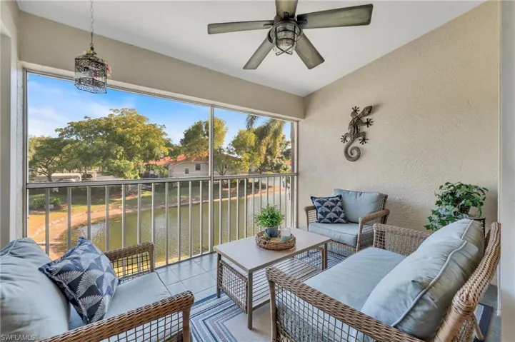 2460 Old Groves Rd 201, Naples, Florida 34109