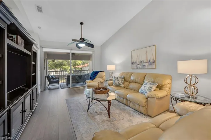 2460 Old Groves Rd 201, Naples, Florida 34109