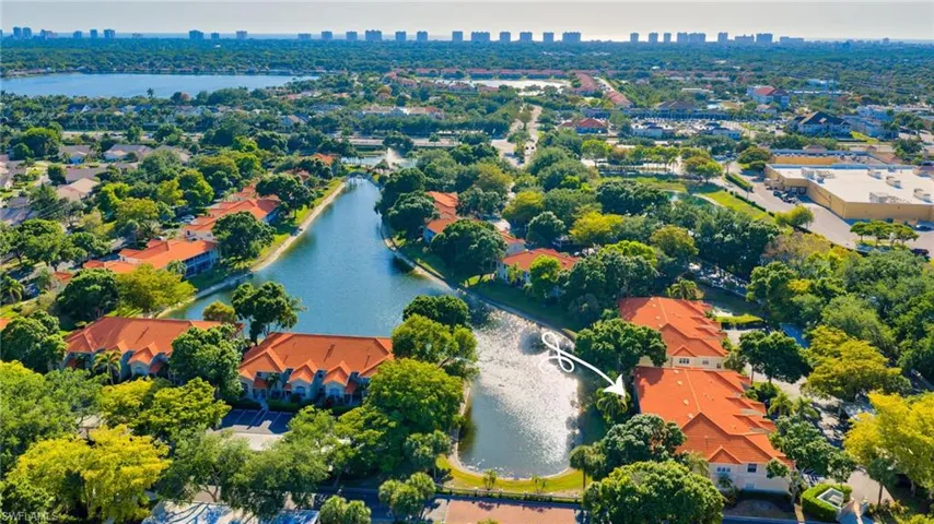 2460 Old Groves Rd 201, Naples, Florida 34109
