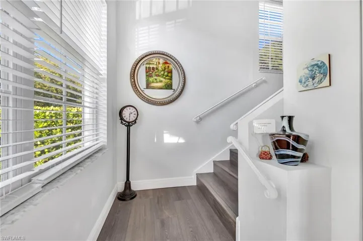 2460 Old Groves Rd 201, Naples, Florida 34109