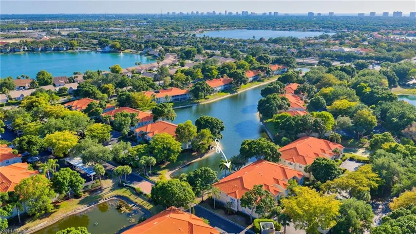2460 Old Groves Rd 201, Naples, Florida 34109