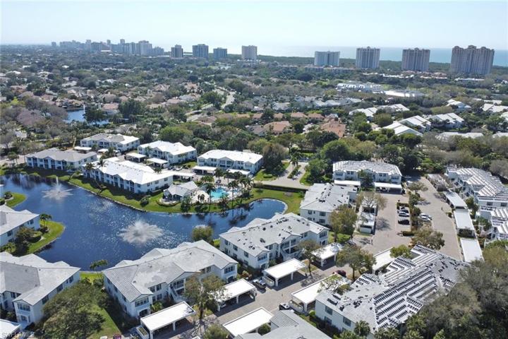 850  Tanbark  DR, Naples, FL 34108