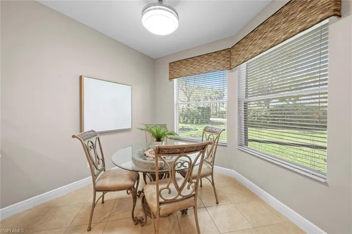 Breakfast nook
