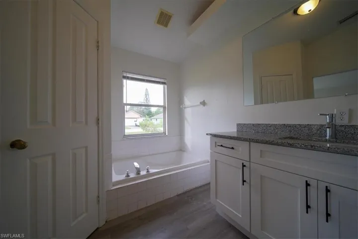 1502  Scholar  CT, Lehigh Acres, FL 33971