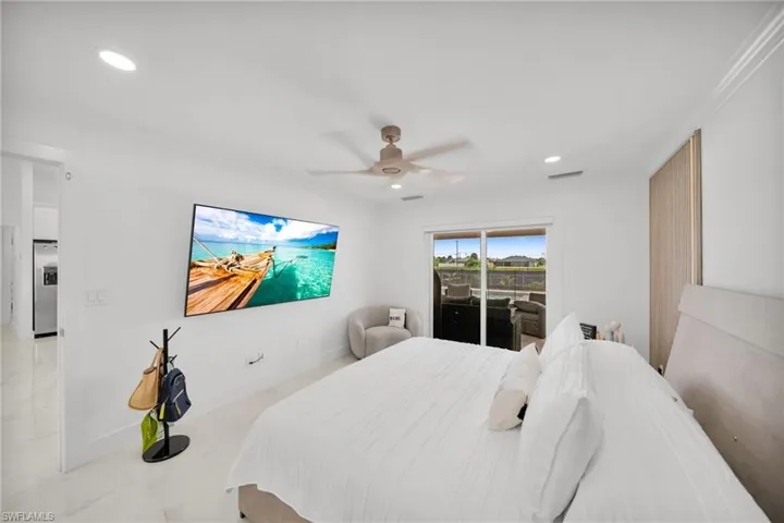 512 Nw 24th Ave, Cape Coral, Florida 33993