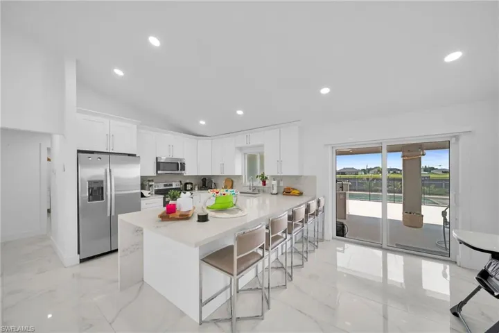512 Nw 24th Ave, Cape Coral, Florida 33993
