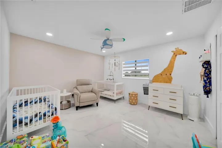 512 Nw 24th Ave, Cape Coral, Florida 33993