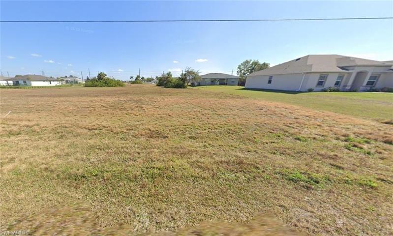 119 NW 25th AVE, CAPE CORAL FL 33993