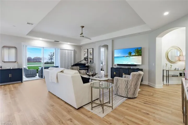 588 Avellino Isles Cir 20101, Naples, Florida 34119