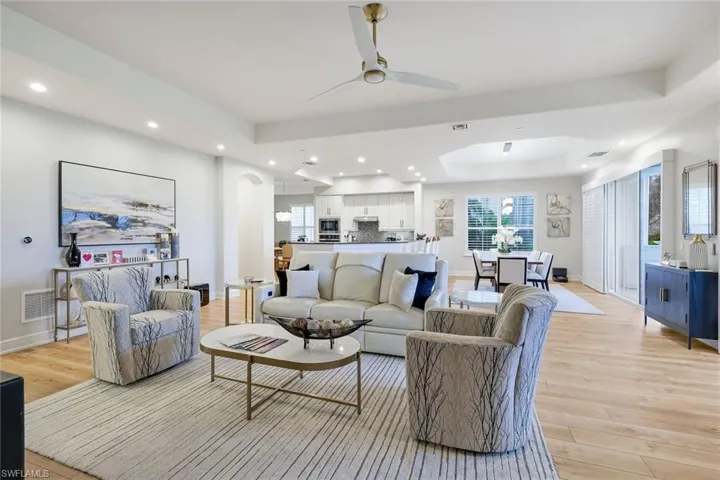 588 Avellino Isles Cir 20101, Naples, Florida 34119