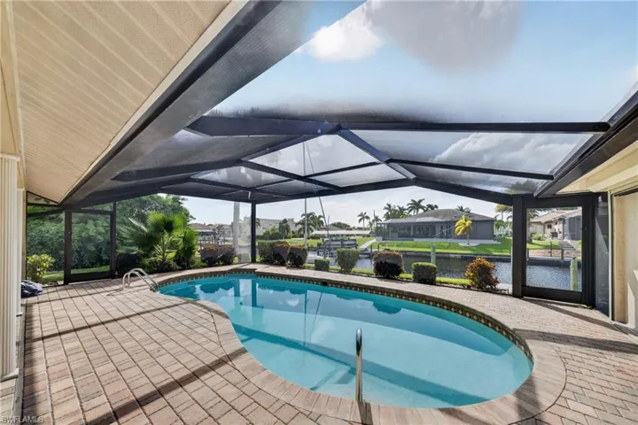2522 Se 24th Ave, Cape Coral, Florida 33904