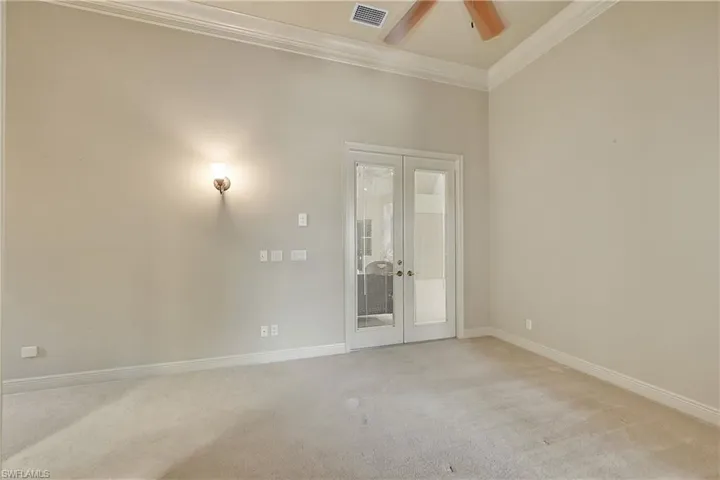 Large Guest room 2 with doors to Pool
