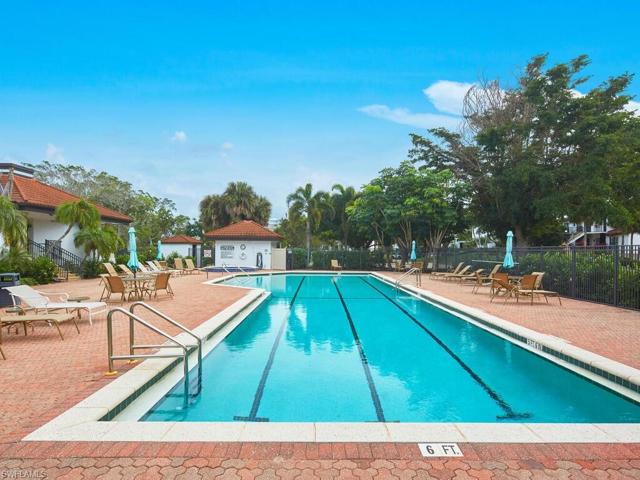 531  La Peninsula  BLVD, Naples, FL 34113