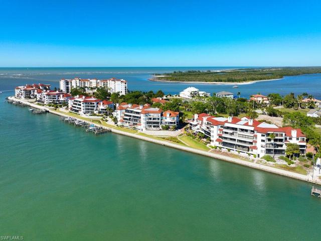 531  La Peninsula  BLVD, Naples, FL 34113