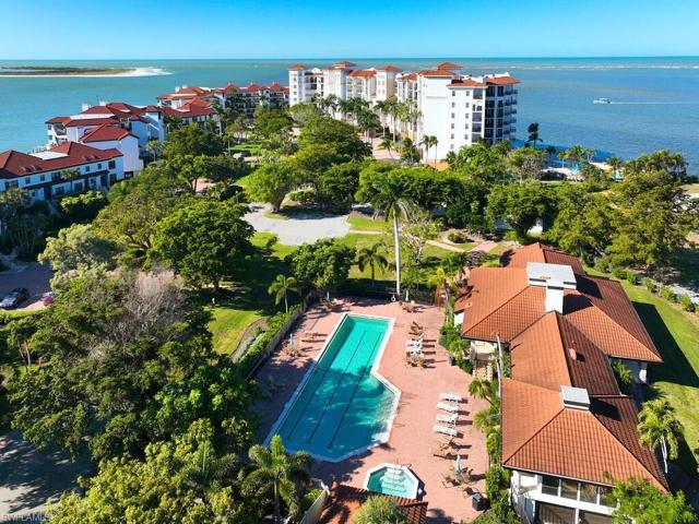 531  La Peninsula  BLVD, Naples, FL 34113