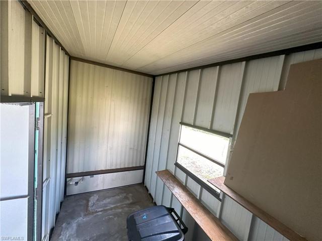 7606  Peyraud  DR, North Fort Myers, FL 33917