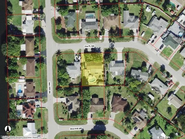 Birds eye view of property