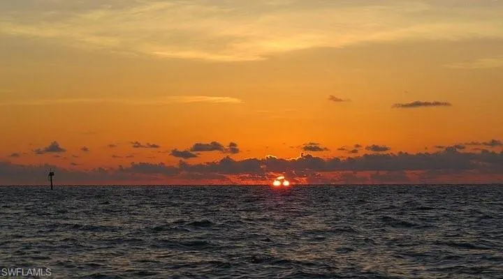 Sunsets from your boat on the river.