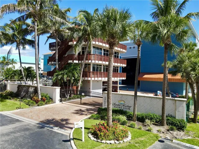 15051  Punta Rassa  RD, Fort Myers, FL 33908