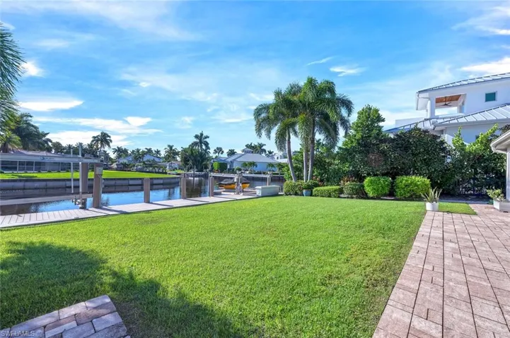 1925 Tarpon Rd, Naples, Florida 34102