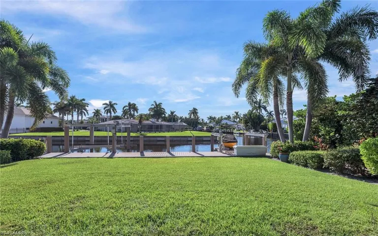 1925 Tarpon Rd, Naples, Florida 34102