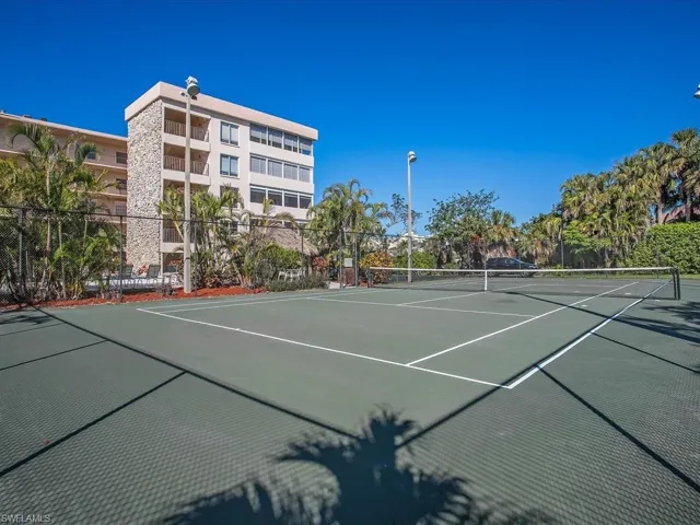 Tennis court